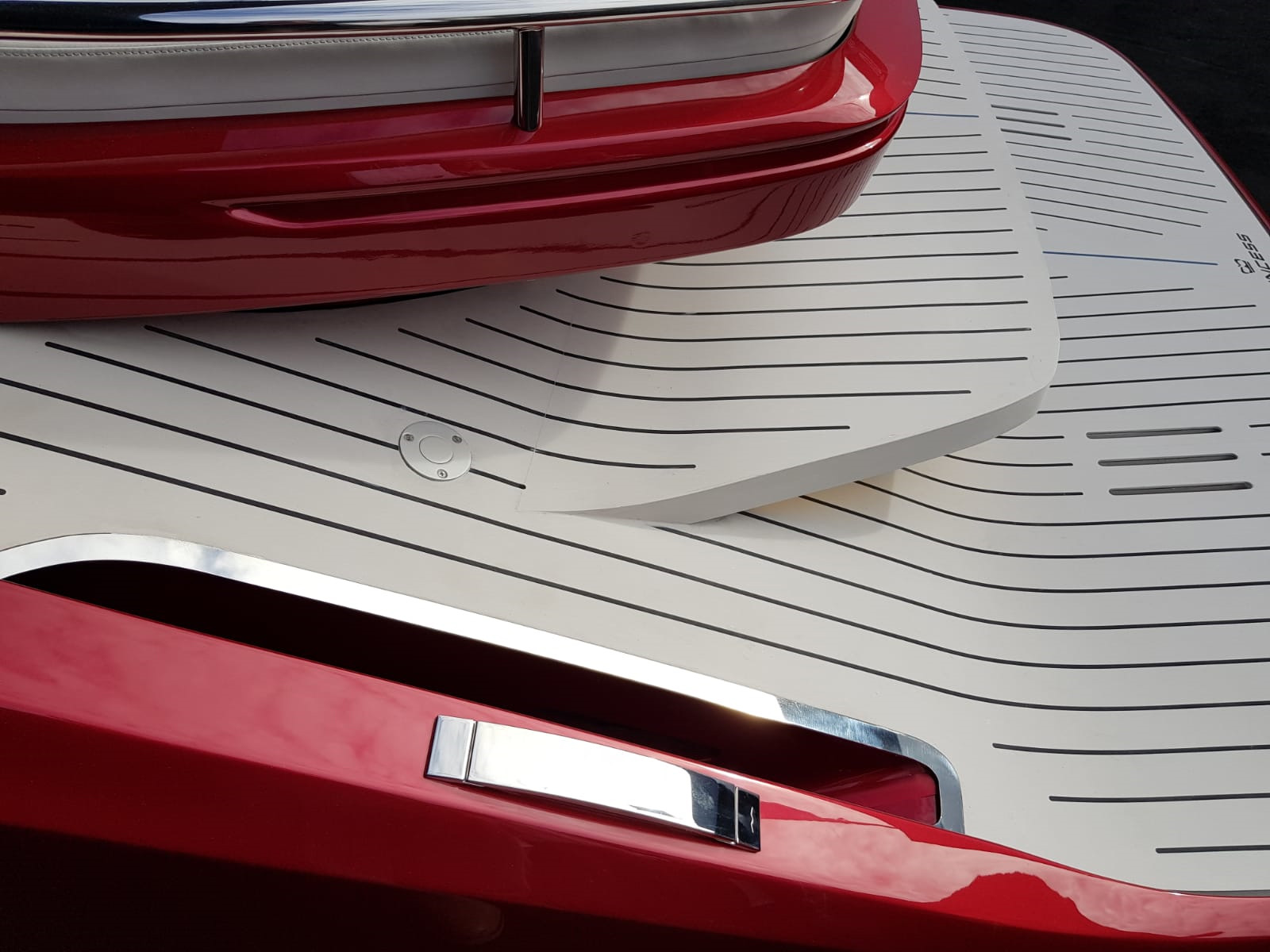 Esthec kompozit deck kaplı spor tekne güvertesi
